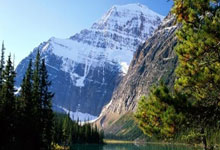 万博体育:西班牙球员罗德里获得2024年男足金球奖央视新闻客户端.